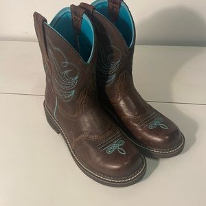 ARIAT WOMEN'S FATBABY WESTERN BOOT CHOCOLATE